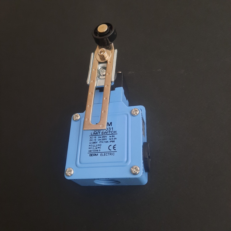 میکروسوییچ غلتکی BERM CSA-031